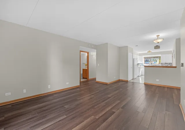 Photo 3 of Condo for sale at 8700 W Evelyn Ln #204, Chicago, IL 60656 | MLS# 12777111 | Listing updated on 2026-10-08