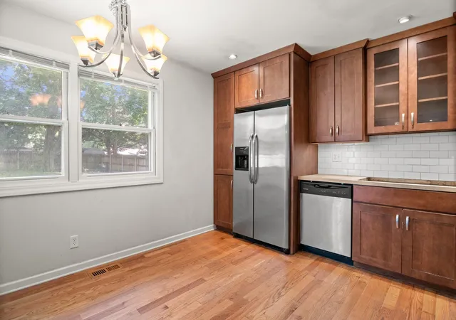 Photo 4 of Single family home for sale at 1414 S 7th Court, St. Charles, IL 60174 | MLS# 12777127 | Listing updated on 2026-10-21