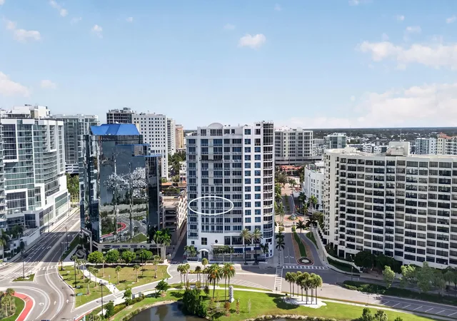 Condo for sale at 1233 N Gulfstream Ave #401, Sarasota, FL 34236 | MLS# 12777136 | Listing updated on 2026-10-09