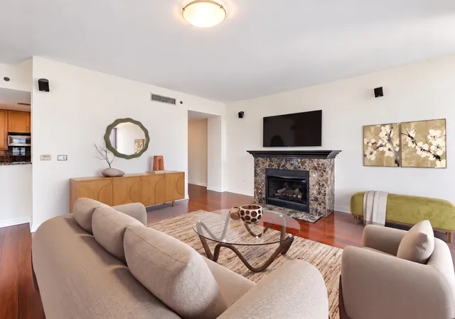 Photo 4 of Condo for sale at 21 E Huron St #1802, Chicago, IL 60611 | MLS# 12777153 | Listing updated on 2026-10-08