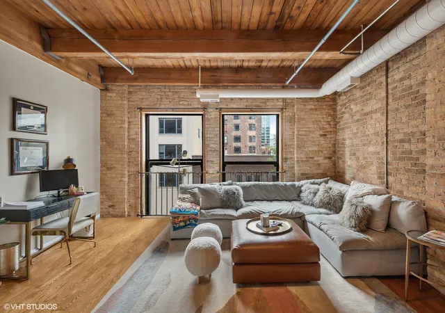Photo 2 of Condo for sale at 225 W Huron St #306, Chicago, IL 60654 | MLS# 12777188 | Listing updated on 2026-10-06