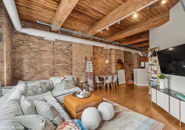 Photo 3 of Condo for sale at 225 W Huron St #306, Chicago, IL 60654 | MLS# 12777188 | Listing updated on 2026-10-06