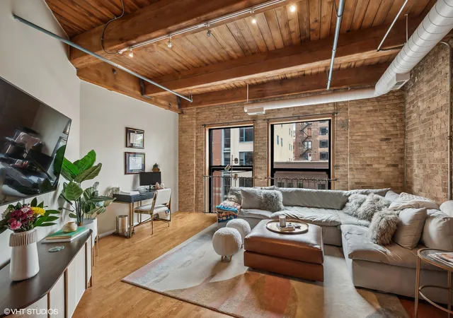 Photo 3 of Condo for sale at 225 W Huron St #306, Chicago, IL 60654 | MLS# 12777188 | Listing updated on 2026-10-06