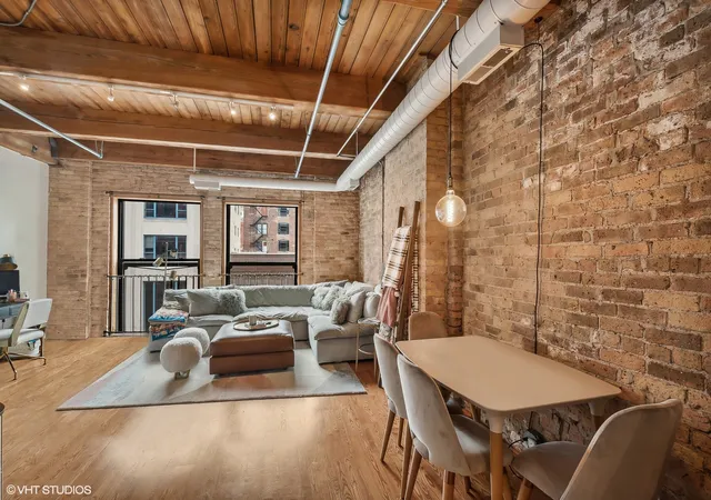 Photo 4 of Condo for sale at 225 W Huron St #306, Chicago, IL 60654 | MLS# 12777188 | Listing updated on 2026-10-06