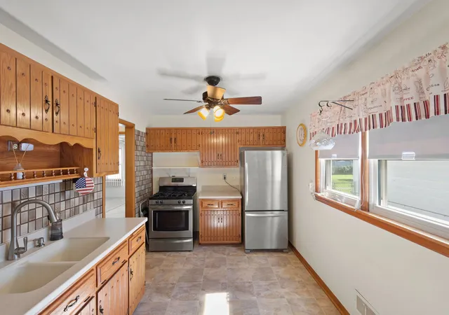 Photo 2 of Single family home for sale at 8729 S 51st Avenue, Oak Lawn, IL 60453 | MLS# 12777196 | Listing updated on 2026-10-05