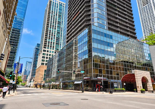 Photo 2 of Condo for sale at 10 E Ontario St #4601, Chicago, IL 60611 | MLS# 12777198 | Listing updated on 2026-10-06