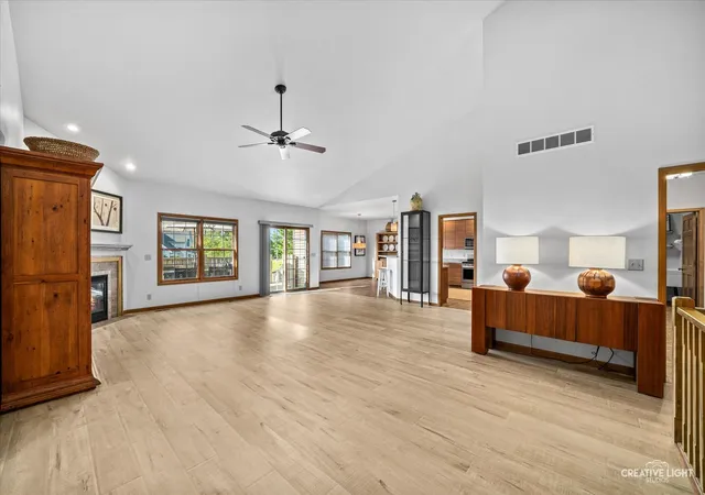 Photo 3 of Single family home for sale at 724 Emanuel Ln, Sycamore, IL 60178 | MLS# 12777213 | Listing updated on 2026-10-07
