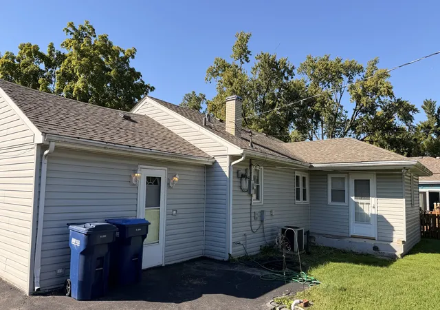 Photo 3 of Single family home for sale at 7432 W 109 Street, Worth, IL 60482 | MLS# 12777225 | Listing updated on 2026-10-07