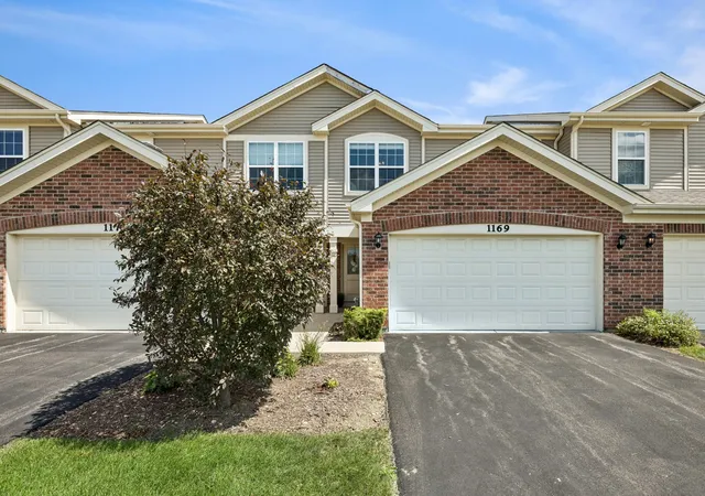 Photo 1 of Townhouse for sale at 1169 Amber Dr, Cary, IL 60013 | MLS# 12777227 | Listing updated on 2026-10-05