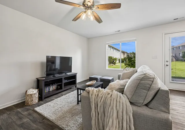Photo 3 of Townhouse for sale at 1169 Amber Dr, Cary, IL 60013 | MLS# 12777227 | Listing updated on 2026-10-05