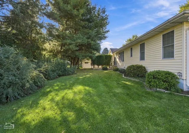 Photo 3 of Single family home for sale at 12201 Jacob Ave, Hebron, IL 60034 | MLS# 12777229 | Listing updated on 2026-10-09