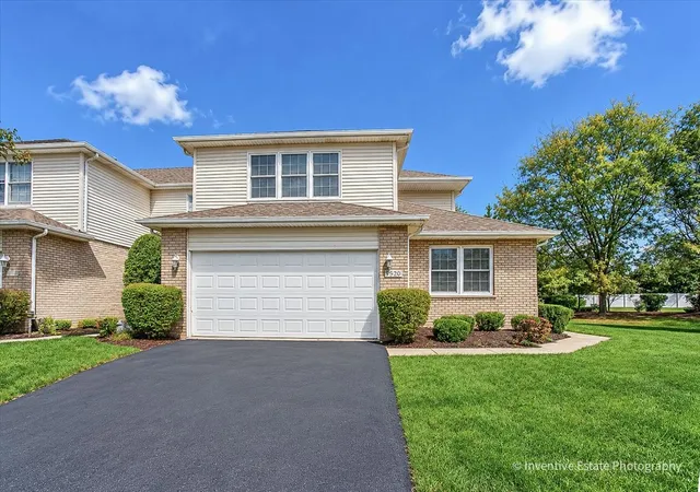 Photo 3 of Townhouse for sale at 19529 Clifton Way, Mokena, IL 60448 | MLS# 12777234 | Listing updated on 2026-10-07
