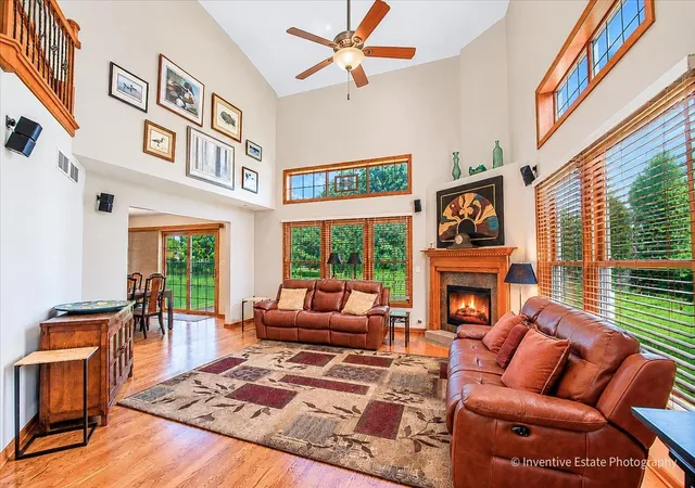 Photo 4 of Townhouse for sale at 19529 Clifton Way, Mokena, IL 60448 | MLS# 12777234 | Listing updated on 2026-10-07
