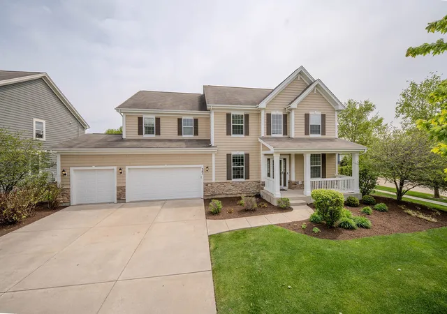 Photo 1 of Single family home for sale at 781 Richwood Ave, Elgin, IL 60124 | MLS# 12777236 | Listing updated on 2026-10-07