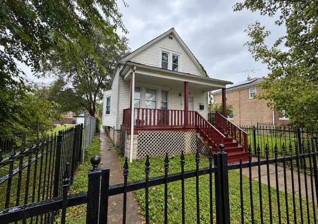 Photo 2 of Single family home for sale at 7318 S Carpenter St, Chicago, IL 60621 | MLS# 12777239 | Listing updated on 2026-10-07