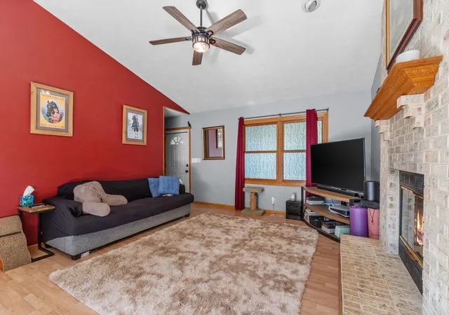 Photo 4 of Single family home for sale at 881 Lake Holiday Dr, Sandwich, IL 60548 | MLS# 12777244 | Listing updated on 2026-10-23