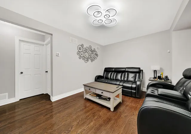 Photo 3 of Single family home for sale at 5444 W 64th Street, Chicago, IL 60638 | MLS# 12777264 | Listing updated on 2026-10-07