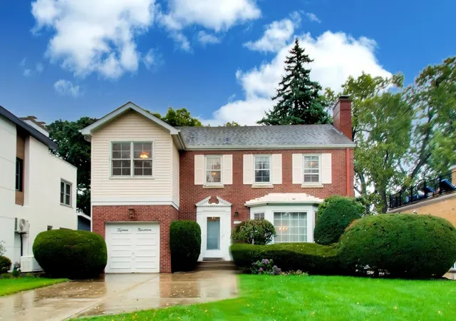 Single family home for sale at 1519 Clinton Pl, River Forest, IL 60305 | MLS# 12777268