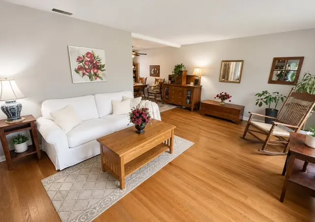 Photo 2 of Single family home for sale at 113 Holly Ave, Darien, IL 60561 | MLS# 12777269 | Listing updated on 2026-10-07
