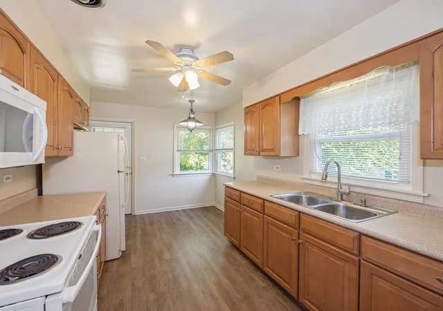 Photo 3 of House for sale at 8834 Burlington Ave, Brookfield, IL 60513 | MLS# 12777273 | Listing updated on 2026-10-22