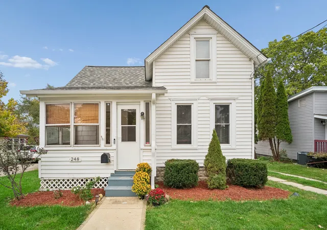 Photo 1 of Single family home for sale at 248 S Water St, Batavia, IL 60510 | MLS# 12777283 | Listing updated on 2026-10-10