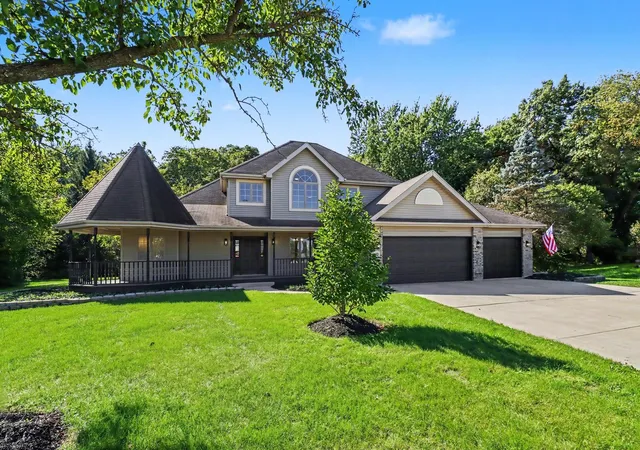 Photo 2 of Single family home for sale at 10 Wingate Cir, Crete, IL 60417 | MLS# 12777285 | Listing updated on 2026-10-07