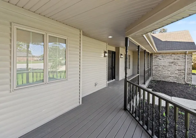 Photo 3 of Single family home for sale at 10 Wingate Cir, Crete, IL 60417 | MLS# 12777285 | Listing updated on 2026-10-07