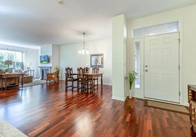 Photo 3 of Townhouse for sale at 1871 Crenshaw Cir, Vernon Hills, IL 60061 | MLS# 12777294 | Listing updated on 2026-10-07