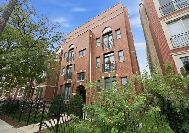 Photo 1 of Condo for sale at 1916 W Belmont Ave #3W, Chicago, IL 60657 | MLS# 12777319 | Listing updated on 2026-10-06