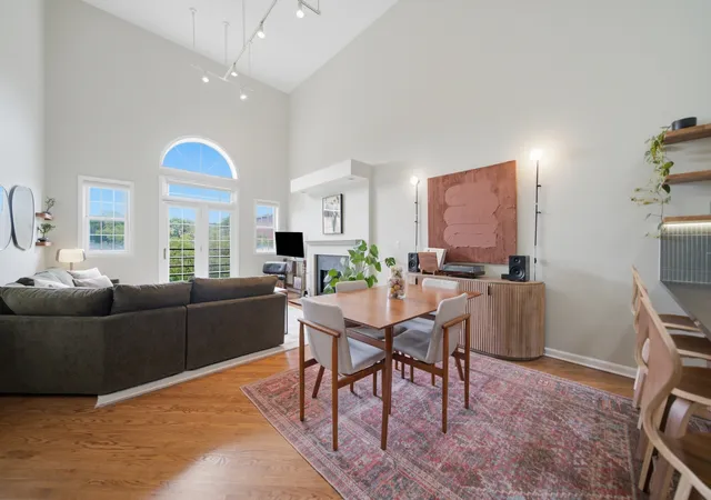 Photo 4 of Condo for sale at 1916 W Belmont Ave #3W, Chicago, IL 60657 | MLS# 12777319 | Listing updated on 2026-10-06