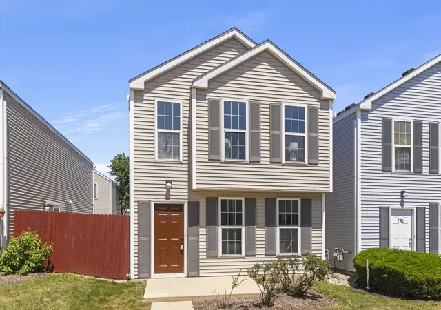 Photo 2 of Single family home for sale at 783 Four Seasons Blvd, Aurora, IL 60504 | MLS# 12777350 | Listing updated on 2026-10-05
