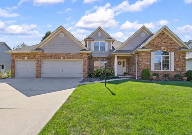 Photo 3 of Single family home for sale at 4705 Sandcherry Dr, Champaign, IL 61822 | MLS# 12777371 | Listing updated on 2026-10-22