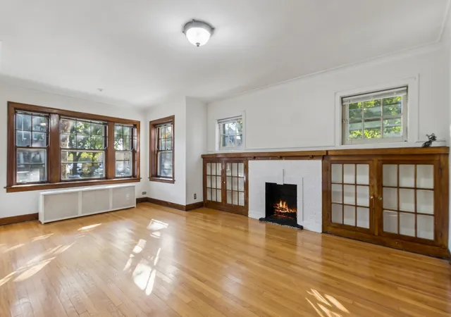 Photo 2 of Condo for sale at 5700 N Artesian Ave #1S, Chicago, IL 60659 | MLS# 12777377 | Listing updated on 2026-10-09