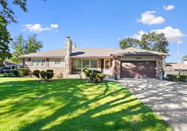 Photo 1 of Sale Pending at 1810 Pratt Ave, Des Plaines, IL 60018 | MLS# 12777389 | Listing updated on 2026-10-07