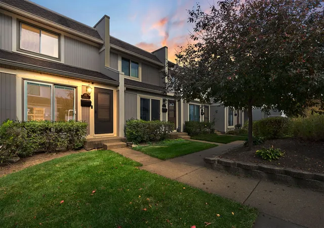 Photo 1 of Townhouse for sale at 535 Chard Ct, Grayslake, IL 60030 | MLS# 12777458 | Listing updated on 2026-10-30