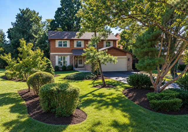 Single family home for sale at 2541 Cobblewood Dr, Northbrook, IL 60062 | MLS# 12777463