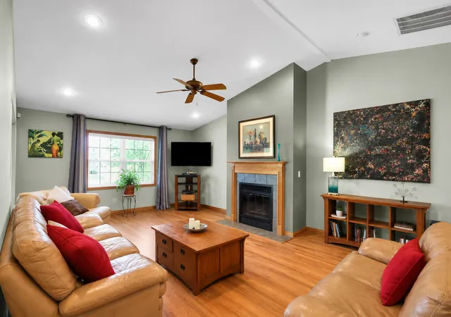 Photo 2 of Single family home for sale at 3110 Ridge Park Rd, Urbana, IL 61802 | MLS# 12777466 | Listing updated on 2026-10-06
