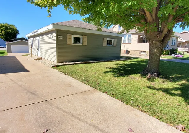Photo 1 of Single family home for sale at 1445 Tonti St, La Salle, IL 61301 | MLS# 12777485 | Listing updated on 2026-10-05