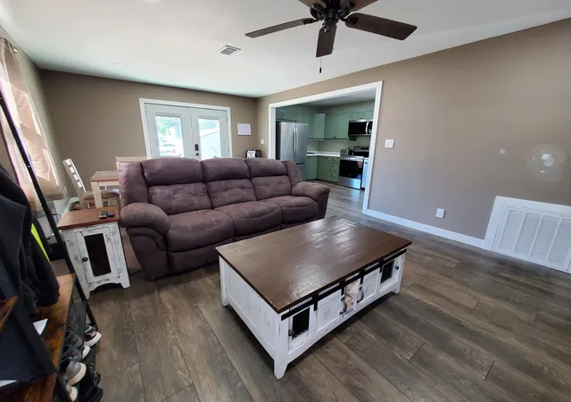 Photo 3 of Single family home for sale at 1445 Tonti St, La Salle, IL 61301 | MLS# 12777485 | Listing updated on 2026-10-05
