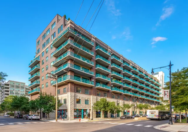 Photo 1 of Condo for sale at 920 W Madison St #B6, Chicago, IL 60607 | MLS# 12777500 | Listing updated on 2026-10-07