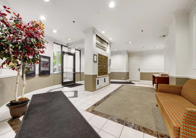 Photo 2 of Condo for sale at 920 W Madison St #B6, Chicago, IL 60607 | MLS# 12777500 | Listing updated on 2026-10-07