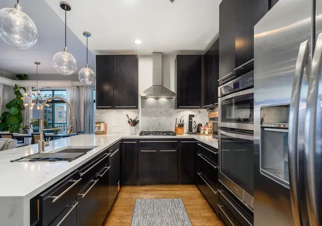 Photo 3 of Condo for sale at 920 W Madison St #B6, Chicago, IL 60607 | MLS# 12777500 | Listing updated on 2026-10-07