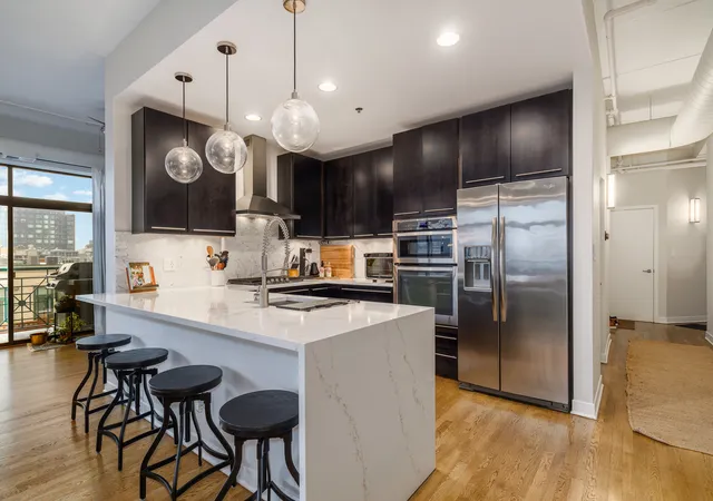 Photo 4 of Condo for sale at 920 W Madison St #B6, Chicago, IL 60607 | MLS# 12777500 | Listing updated on 2026-10-07