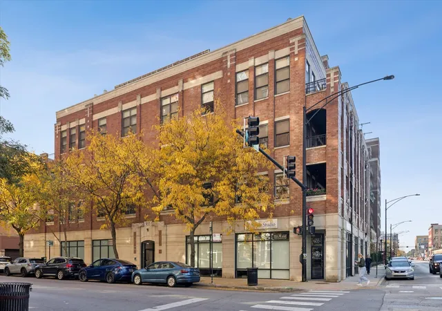 Photo 1 of Condo for sale at 955 W Monroe St #3B, Chicago, IL 60607 | MLS# 12777512 | Listing updated on 2026-10-29