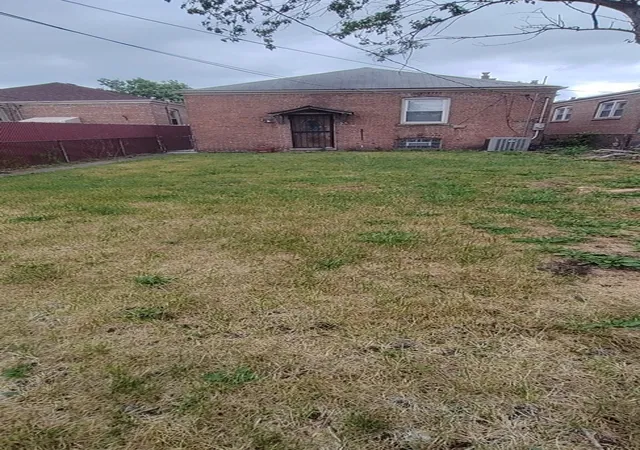 Photo 7 of Single family home for sale at 8940 S Bennett Ave, Chicago, IL 60617 | MLS# 12777555 | Listing updated on 2026-10-08