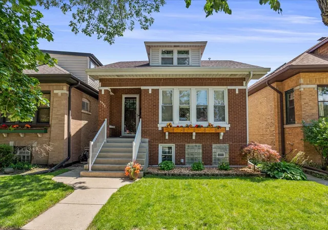 Photo 1 of Single family home for sale at 5523 W Pensacola Ave, Chicago, IL 60641 | MLS# 12777566 | Listing updated on 2026-10-08