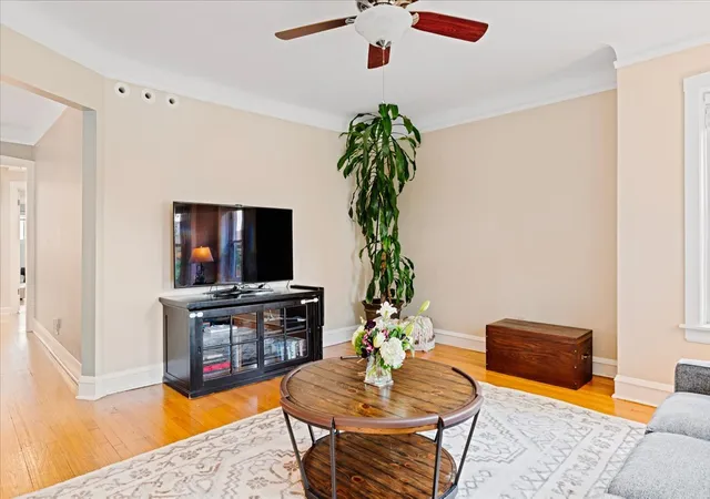 Photo 4 of Single family home for sale at 5523 W Pensacola Ave, Chicago, IL 60641 | MLS# 12777566 | Listing updated on 2026-10-08