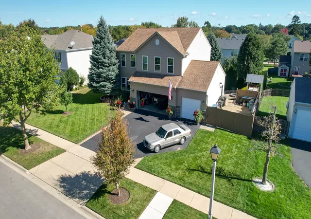 Photo 2 of Single family home for sale at 2002 Kennedy Dr, Mc Henry, IL 60050 | MLS# 12777572 | Listing updated on 2026-10-07