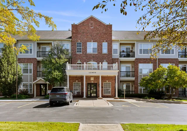 Photo 1 of Condo for sale at 12950 Meadow View Ct #305, Huntley, IL 60142 | MLS# 12777593 | Listing updated on 2026-10-06