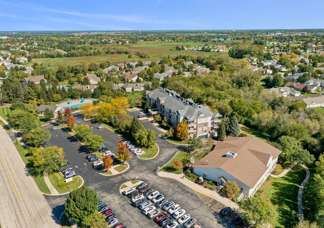 Photo 4 of Condo for sale at 12950 Meadow View Ct #305, Huntley, IL 60142 | MLS# 12777593 | Listing updated on 2026-10-06